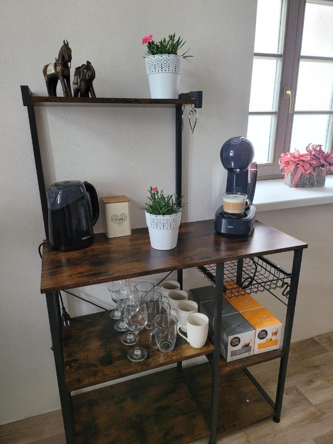 Chateau Moravany - Apartmany, Teepee A Wellness Ronov Nad Doubravou ภายนอก รูปภาพ